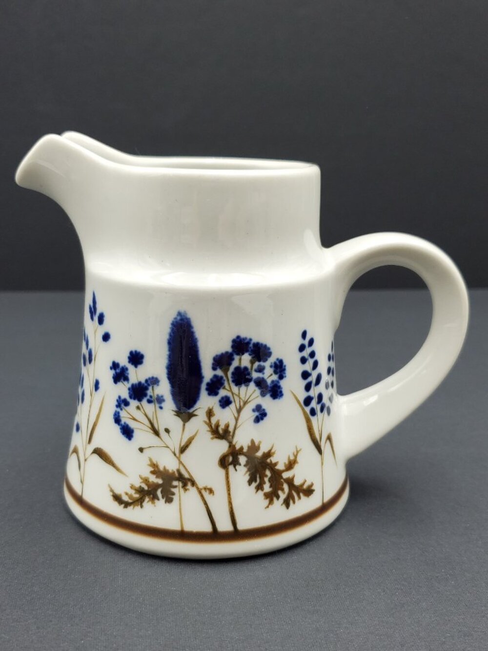 Noritake Winsome Creamer & Sugar Bowl Primastone Blue Wildflowers Creamer Set - Picture 6 of 7